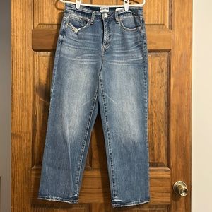 FRAYED High Rise Ankle Straight Jean